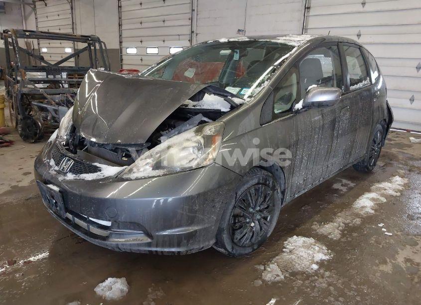 Photo 2 of 2013 Honda Fit (VIN JHMGE8H34DC075946)