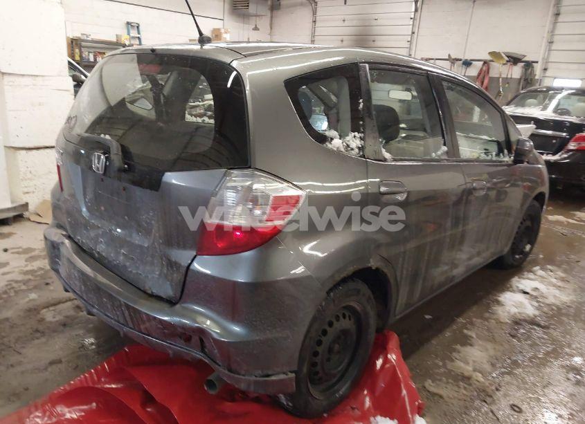 Photo 4 of 2013 Honda Fit (VIN JHMGE8H34DC075946)