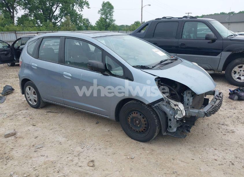 2011 Honda Fit (VIN JHMGE8H35BC025196) main photo