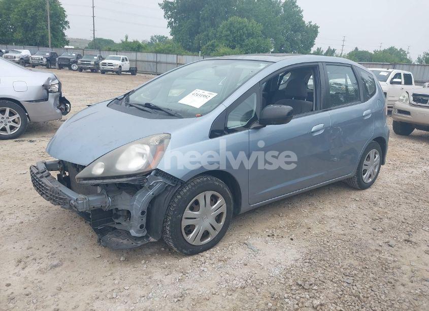 Photo 2 of 2011 Honda Fit (VIN JHMGE8H35BC025196)