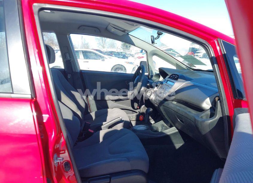 Photo 5 of 2011 Honda Fit (VIN JHMGE8H35BC027109)
