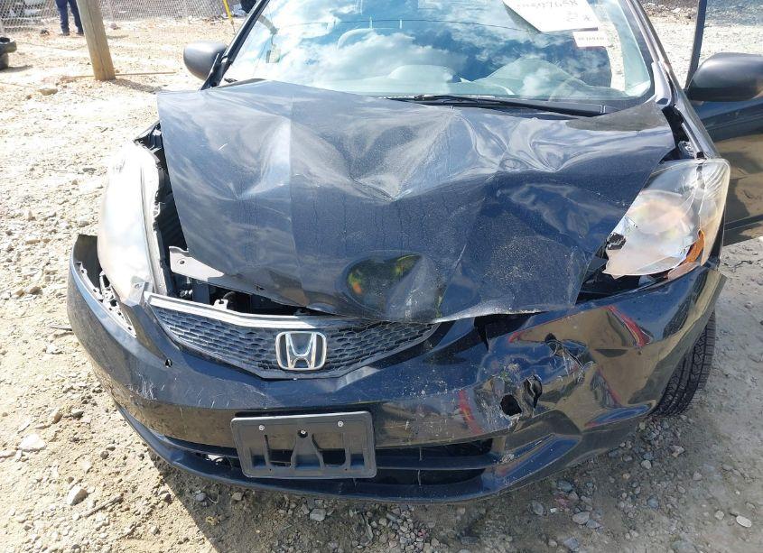 Photo 6 of 2011 Honda Fit (VIN JHMGE8H35BS004306)