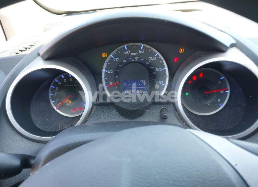 Photo 7 of 2012 Honda Fit (VIN JHMGE8H35CC006584)