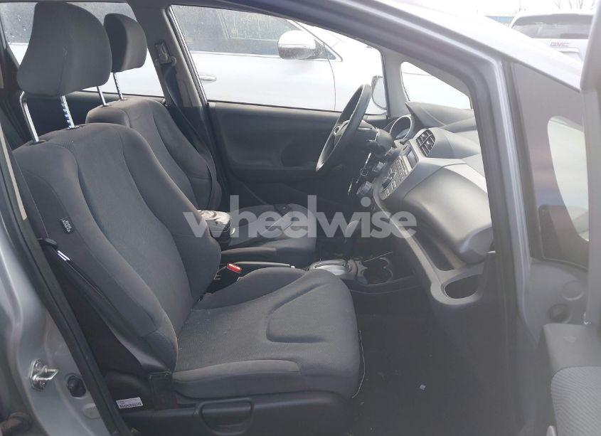 Photo 5 of 2012 Honda Fit (VIN JHMGE8H35CS002119)