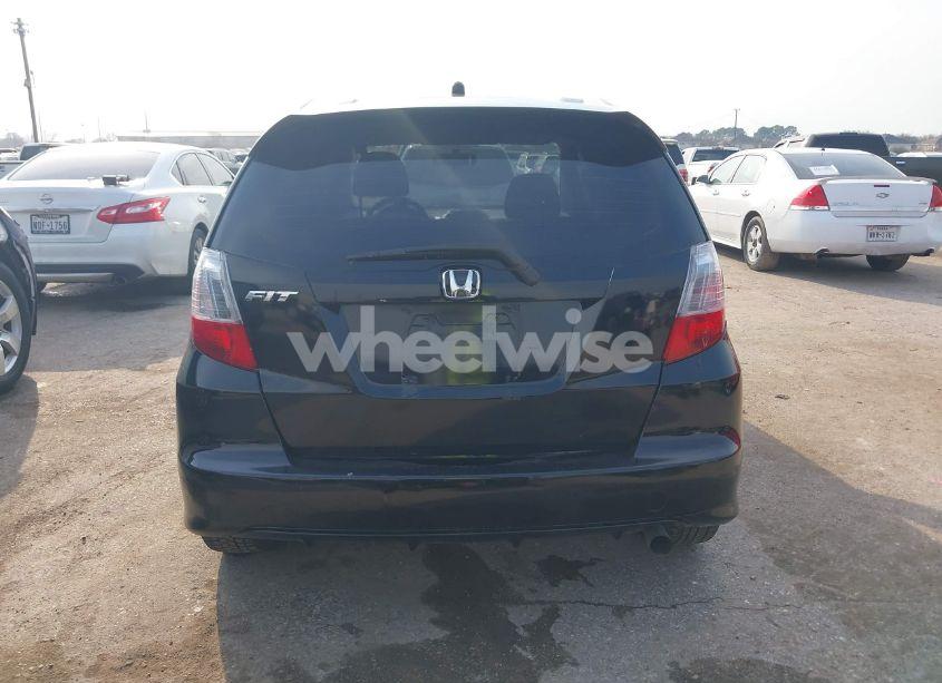 Photo 16 of 2013 Honda Fit (VIN JHMGE8H35DC035813)