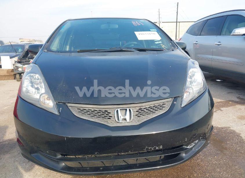 Photo 6 of 2013 Honda Fit (VIN JHMGE8H35DC035813)