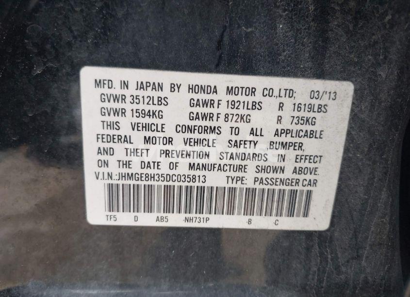 Photo 9 of 2013 Honda Fit (VIN JHMGE8H35DC035813)