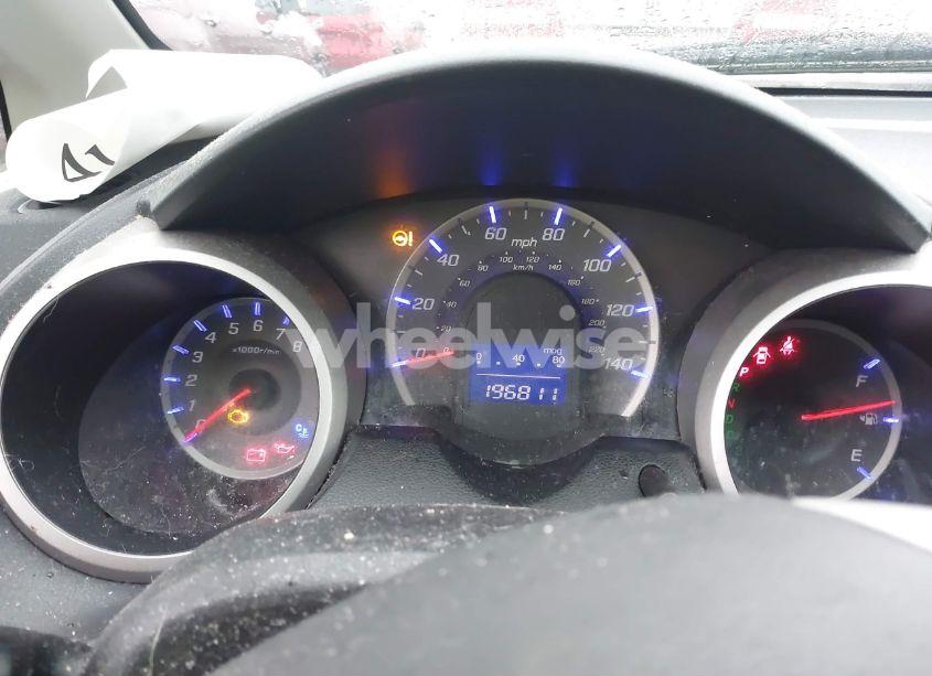 Photo 7 of 2012 Honda Fit (VIN JHMGE8H36CC031333)