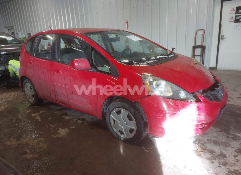 2013 Honda Fit (VIN JHMGE8H36DC000133) main photo