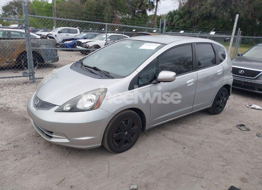 Photo 2 of 2013 Honda Fit (VIN JHMGE8H36DC005221)