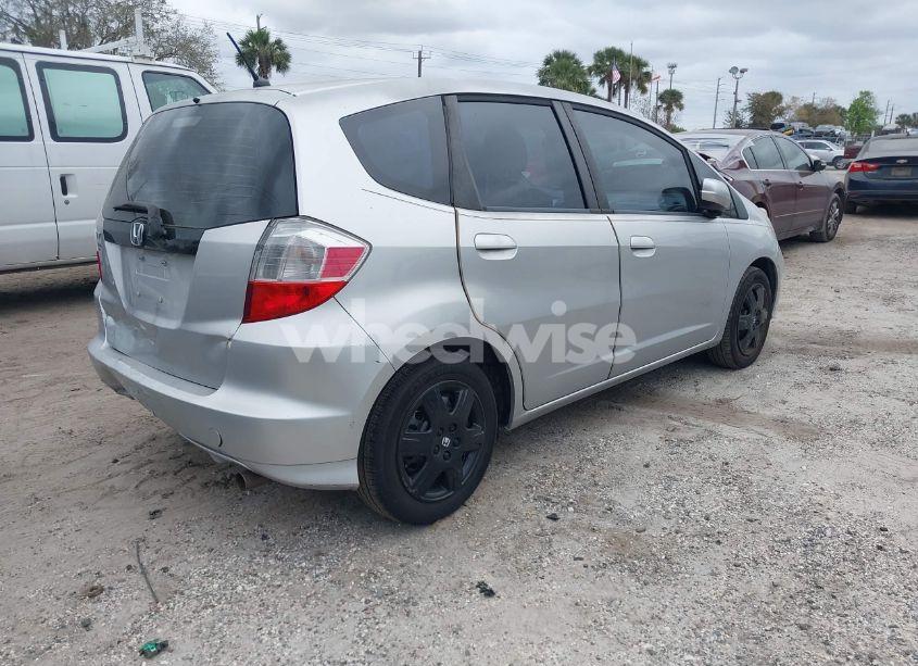 Photo 4 of 2013 Honda Fit (VIN JHMGE8H36DC005221)