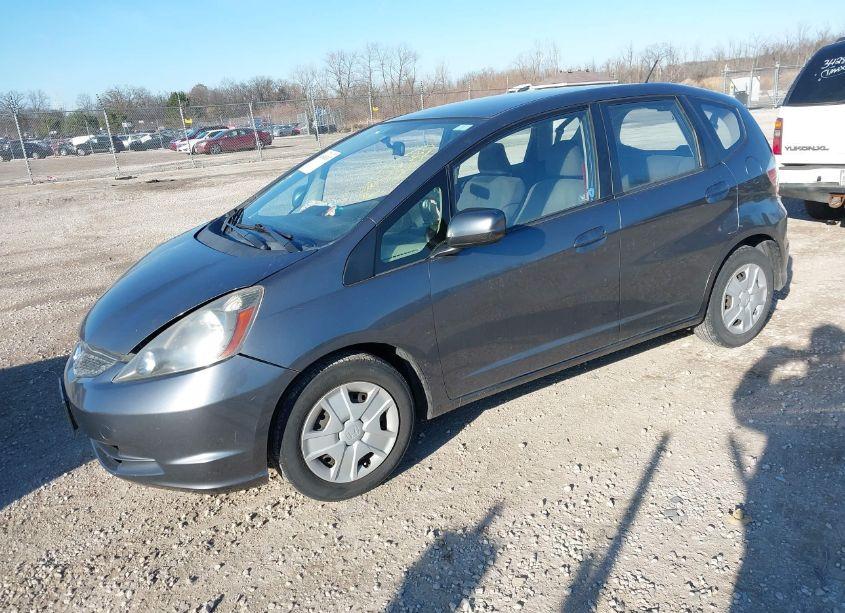 Photo 2 of 2013 Honda Fit (VIN JHMGE8H36DC005252)