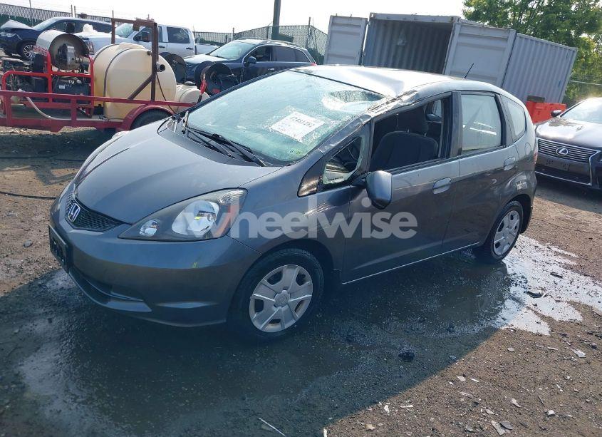 Photo 2 of 2013 Honda Fit (VIN JHMGE8H36DC044567)