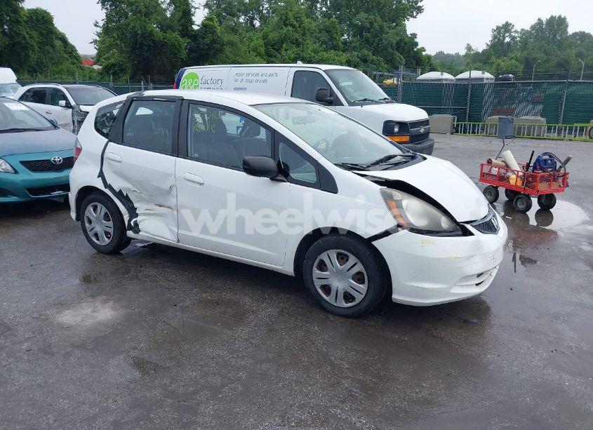 2011 Honda Fit (VIN JHMGE8H37BC025278) main photo