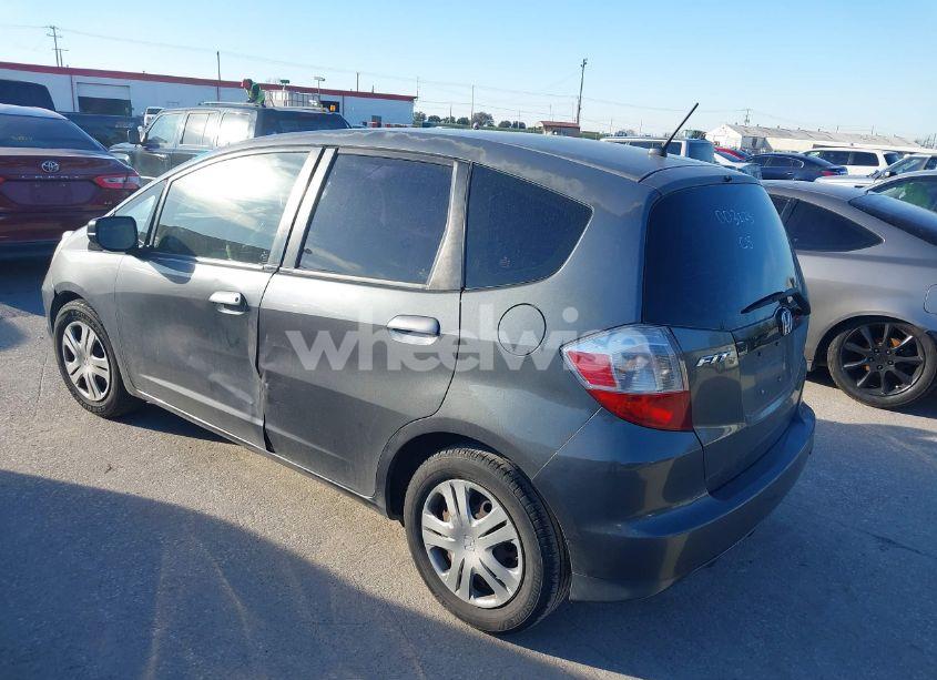 Photo 3 of 2011 Honda Fit (VIN JHMGE8H37BS003223)