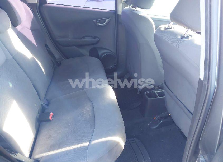 Photo 8 of 2011 Honda Fit (VIN JHMGE8H37BS003223)