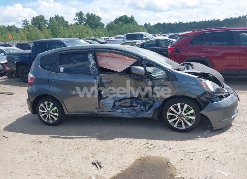 Photo 13 of 2013 Honda Fit (VIN JHMGE8H37DC020052)