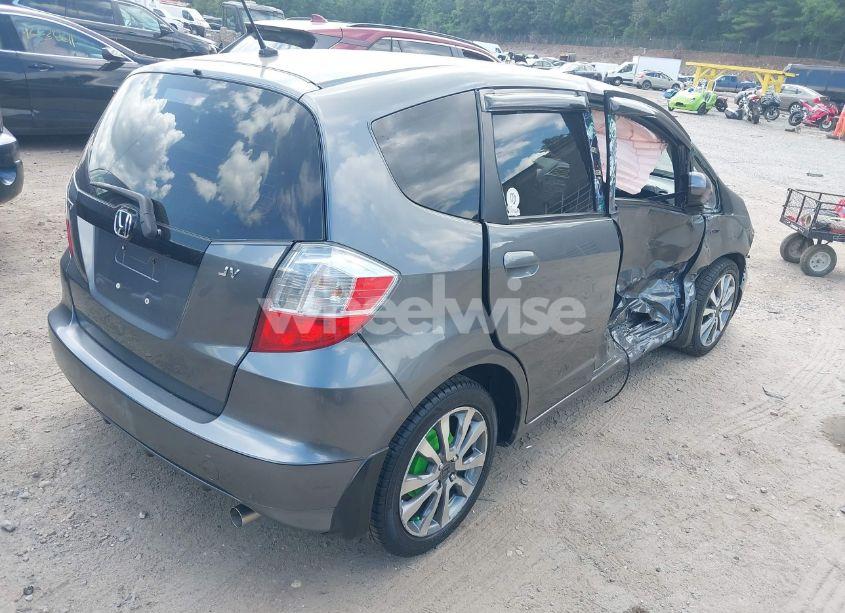 Photo 4 of 2013 Honda Fit (VIN JHMGE8H37DC020052)