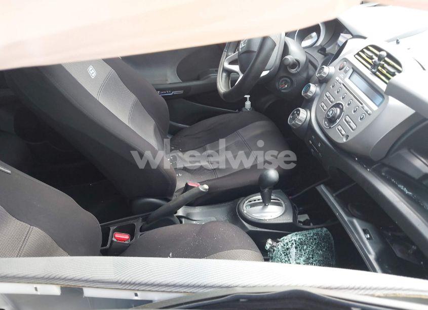 Photo 5 of 2013 Honda Fit (VIN JHMGE8H37DC020052)