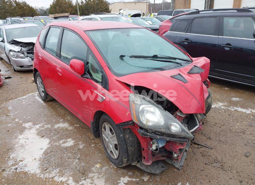 2013 Honda Fit (VIN JHMGE8H37DC063354) main photo