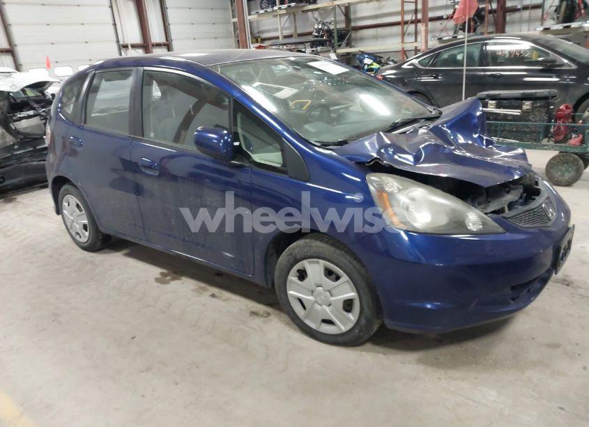 2013 Honda Fit (VIN JHMGE8H37DC068649) main photo