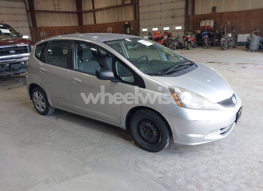 2011 Honda Fit (VIN JHMGE8H38BS005885) main photo