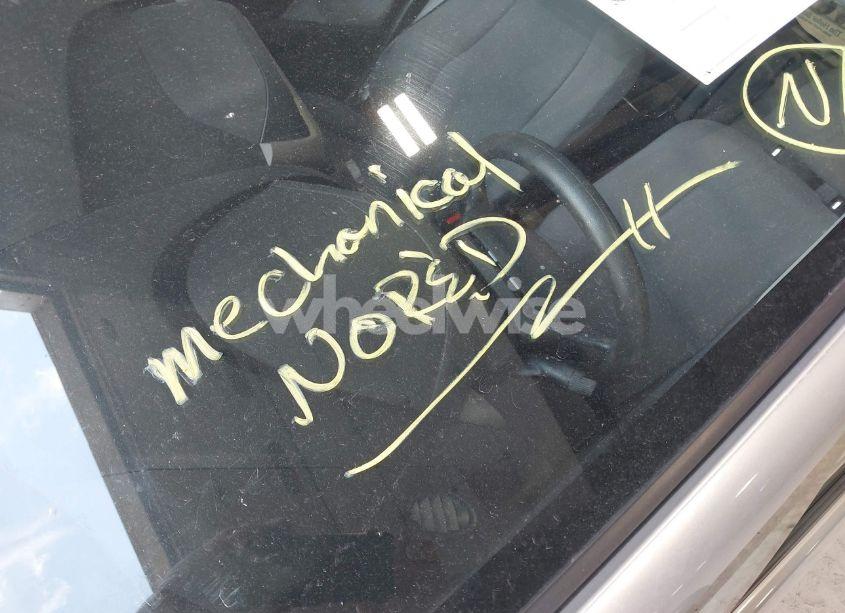 Photo 6 of 2011 Honda Fit (VIN JHMGE8H38BS005885)