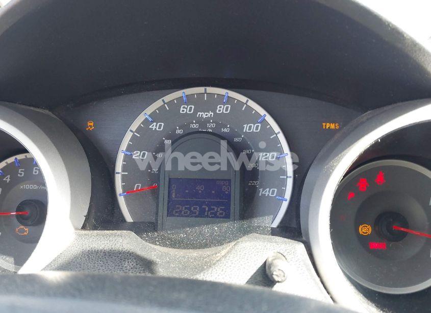 Photo 7 of 2013 Honda Fit (VIN JHMGE8H38DC037362)