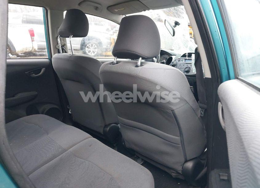 Photo 8 of 2013 Honda Fit (VIN JHMGE8H38DC051696)