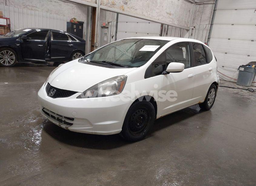 Photo 2 of 2013 Honda Fit (VIN JHMGE8H38DC055358)