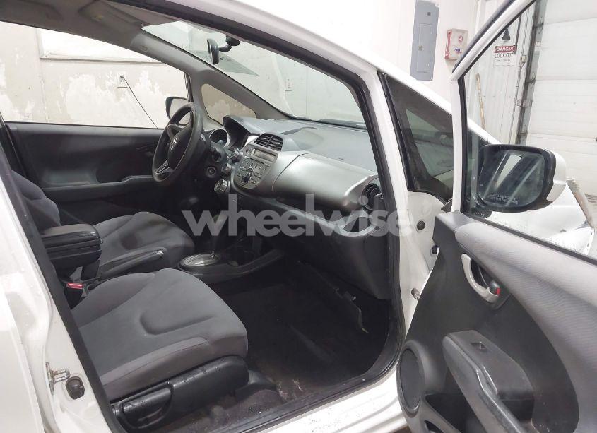 Photo 5 of 2013 Honda Fit (VIN JHMGE8H38DC055358)