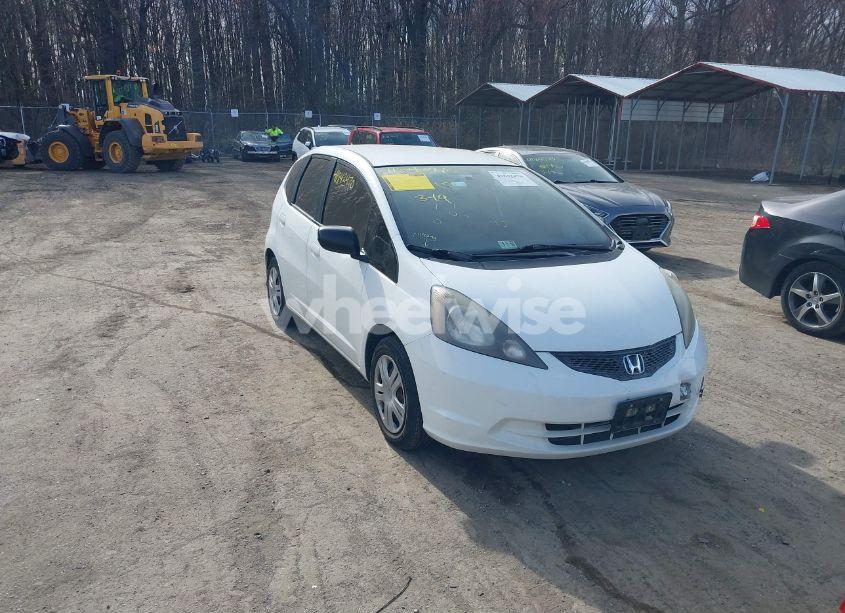 2011 Honda Fit (VIN JHMGE8H39BC025296) main photo