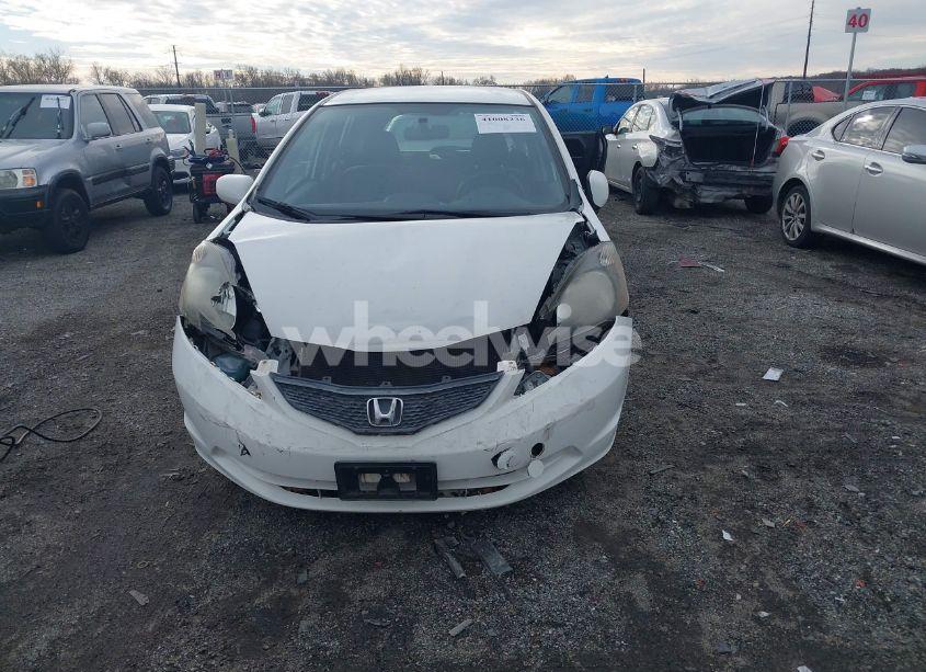 Photo 12 of 2013 Honda Fit (VIN JHMGE8H39DC005052)