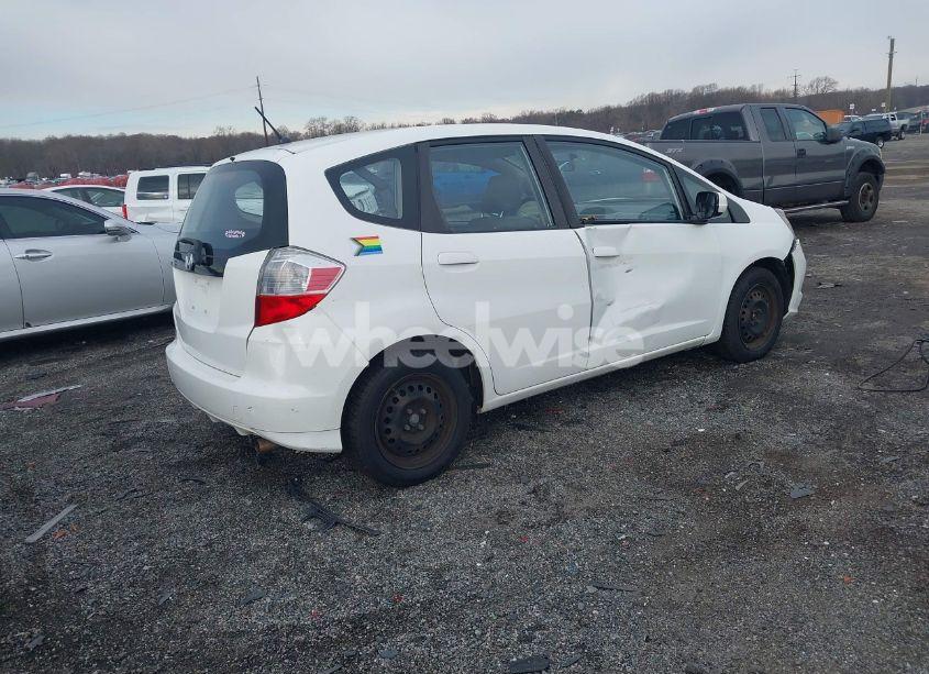 Photo 4 of 2013 Honda Fit (VIN JHMGE8H39DC005052)