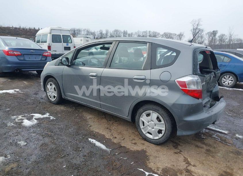Photo 3 of 2013 Honda Fit (VIN JHMGE8H39DC021056)