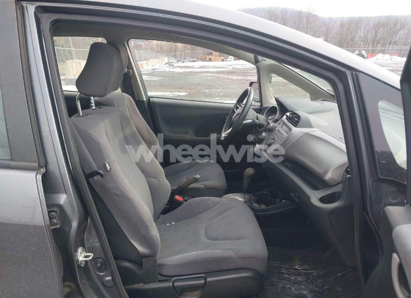 Photo 5 of 2013 Honda Fit (VIN JHMGE8H39DC021056)