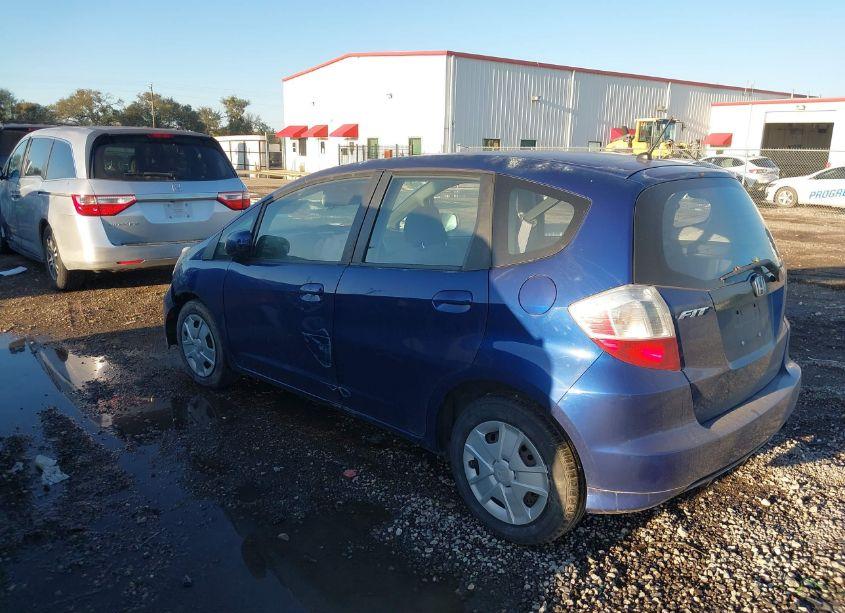Photo 3 of 2013 Honda Fit (VIN JHMGE8H39DC021686)