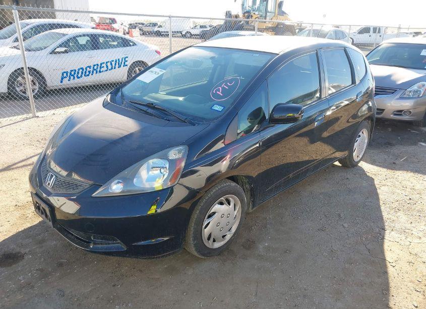 Photo 2 of 2013 Honda Fit (VIN JHMGE8H39DC044188)