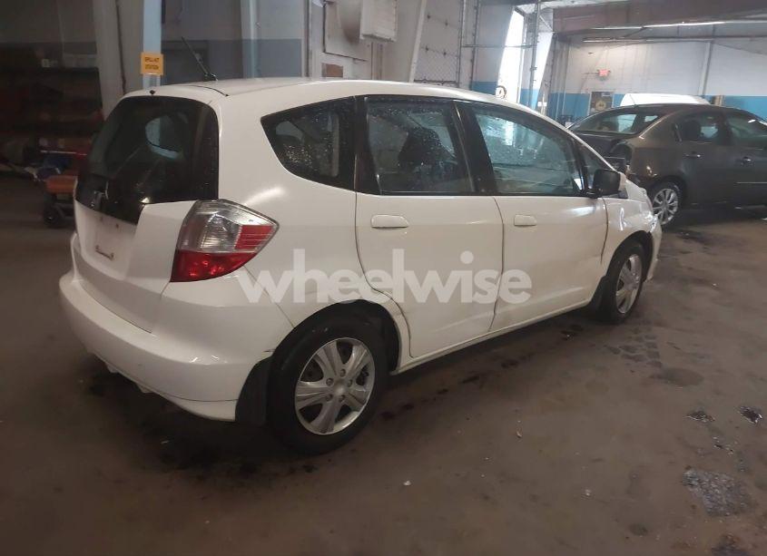 Photo 4 of 2013 Honda Fit (VIN JHMGE8H39DC069155)