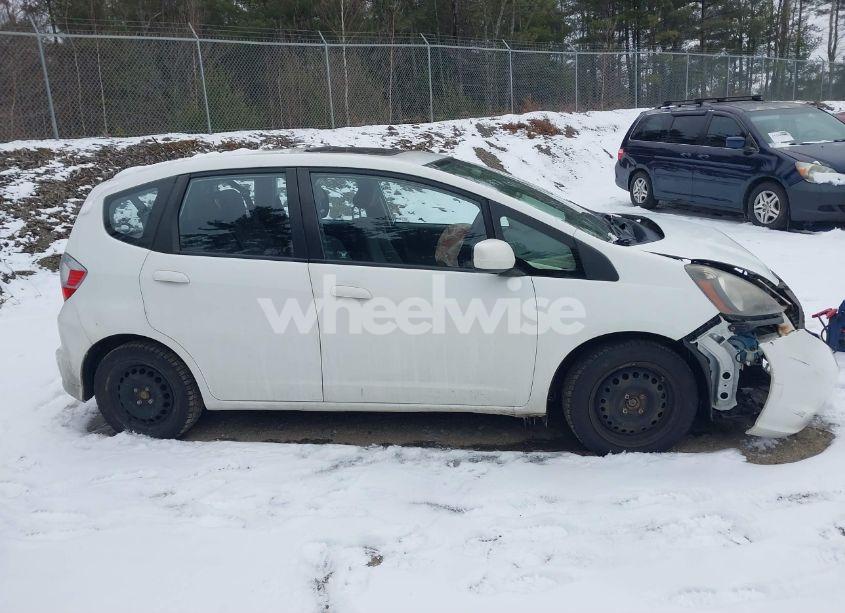 Photo 13 of 2013 Honda Fit (VIN JHMGE8H39DC080964)