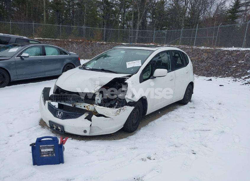Photo 2 of 2013 Honda Fit (VIN JHMGE8H39DC080964)