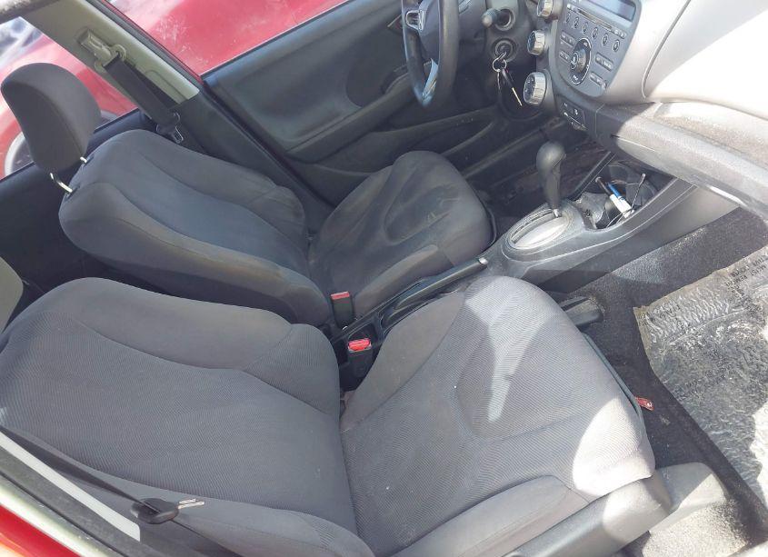Photo 8 of 2011 Honda Fit (VIN JHMGE8H3XBS007122)
