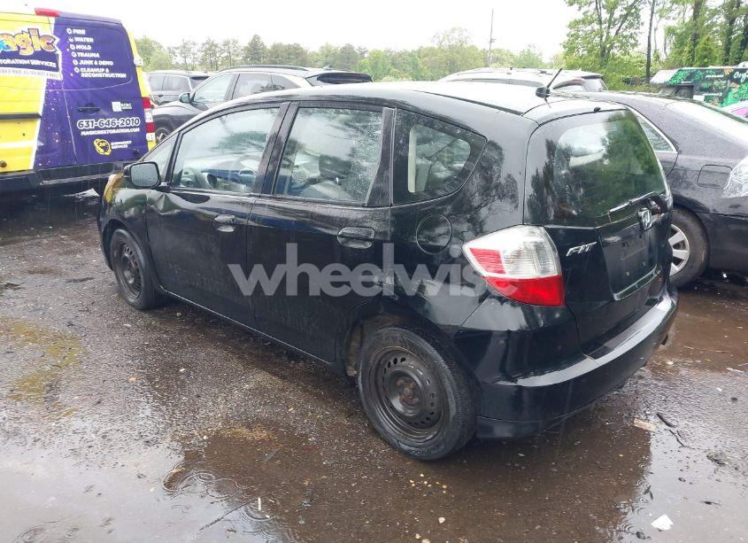 Photo 3 of 2012 Honda Fit (VIN JHMGE8H3XCC018844)