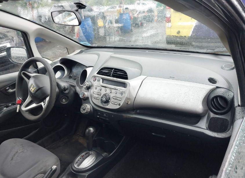 Photo 5 of 2012 Honda Fit (VIN JHMGE8H3XCC018844)