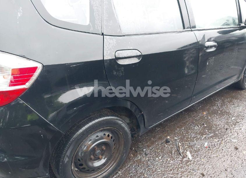 Photo 6 of 2012 Honda Fit (VIN JHMGE8H3XCC018844)