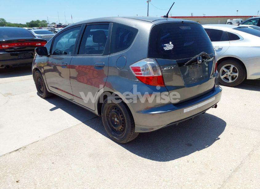 Photo 3 of 2012 Honda Fit (VIN JHMGE8H3XCC019069)