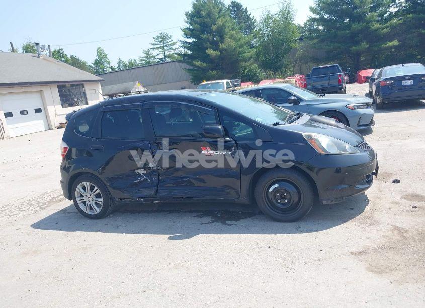 Photo 13 of 2013 Honda Fit (VIN JHMGE8H3XDC006713)