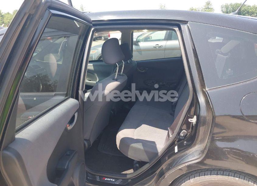 Photo 8 of 2013 Honda Fit (VIN JHMGE8H3XDC006713)