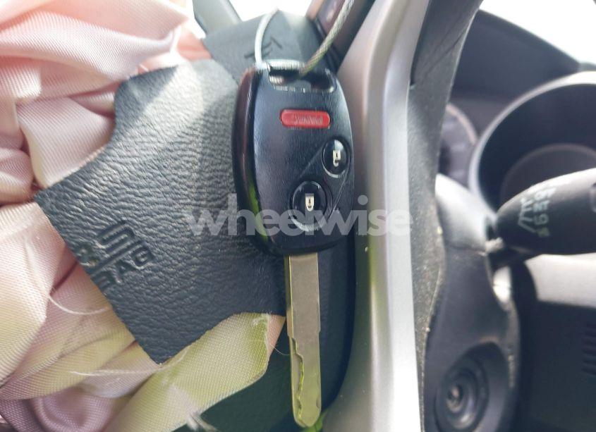 Photo 11 of 2013 Honda Fit (VIN JHMGE8H3XDC023124)