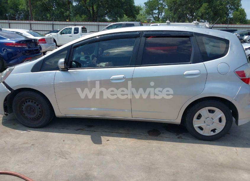 Photo 14 of 2013 Honda Fit (VIN JHMGE8H3XDC023124)